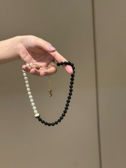 Coco b&w necklace