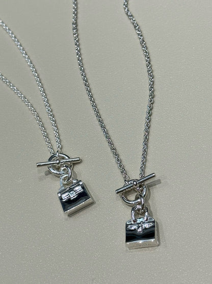 H&B necklace