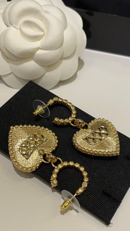 CC vintage love earrings