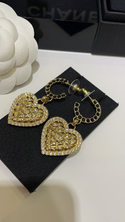 CC vintage love earrings