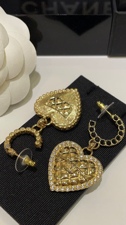 CC vintage love earrings