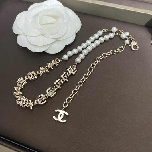 Cici letter vintage pearl necklace