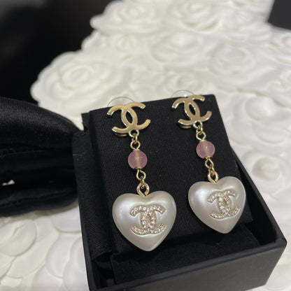 Coco heart enblem earrings