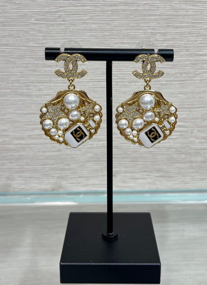 Coco shell earrings