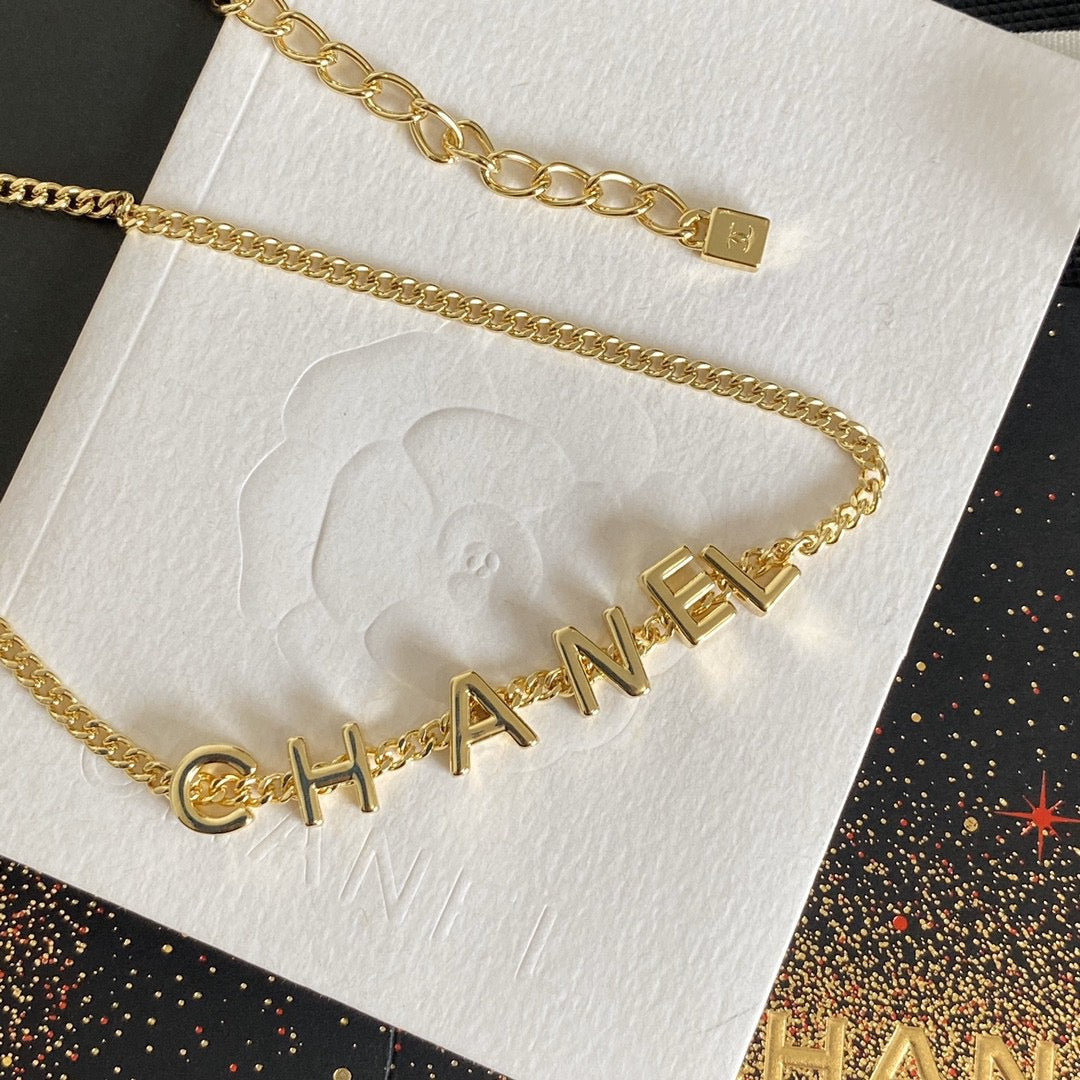 Cicy letter necklace