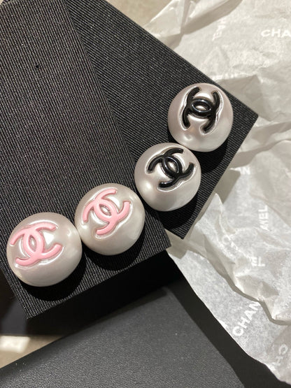 COCO Minimal Pigeon Egg Studs
