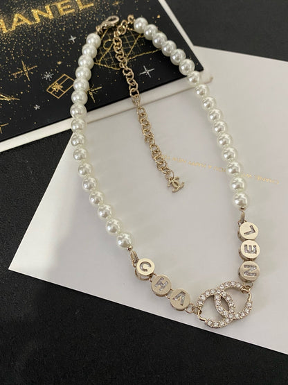 Perla cc necklace