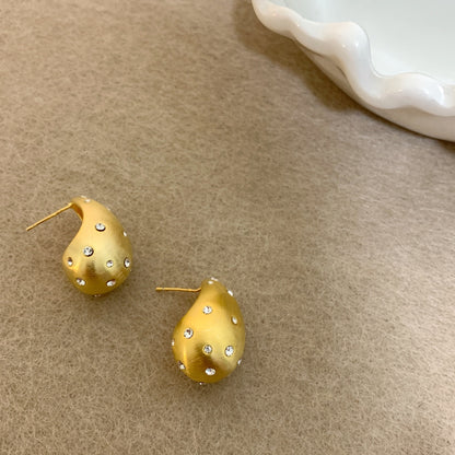 Pendientes de diamantes en forma de lágrima