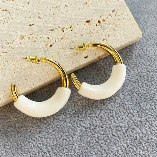 Lucy hoop earring