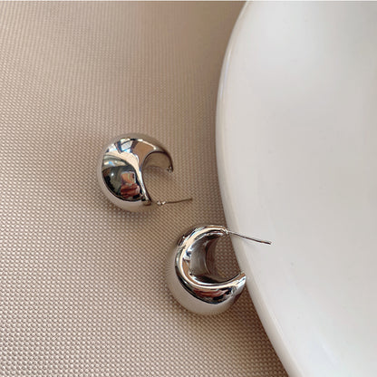 Mini hoop earrings