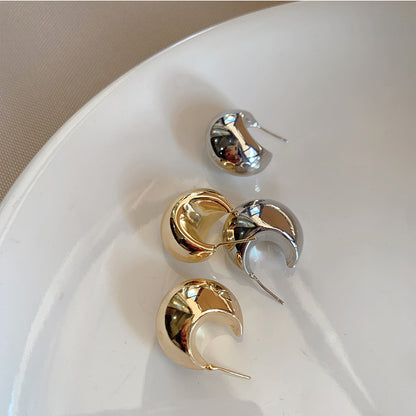 Mini hoop earrings