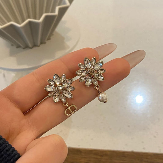 Diecey Bloom earrings