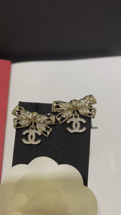 Chine crystal earrings